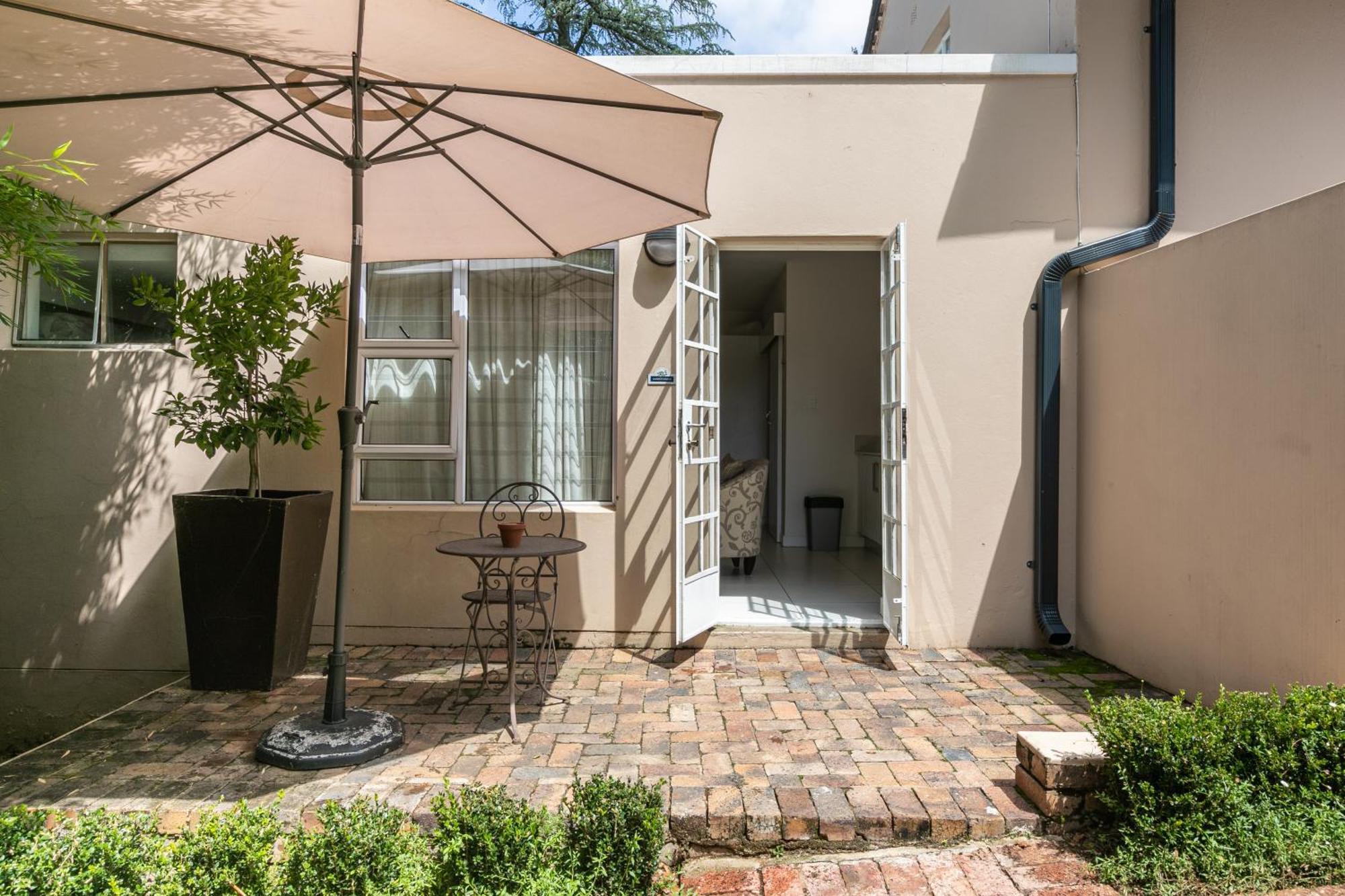 Emmarentia Guest House Joanesburgo Exterior foto